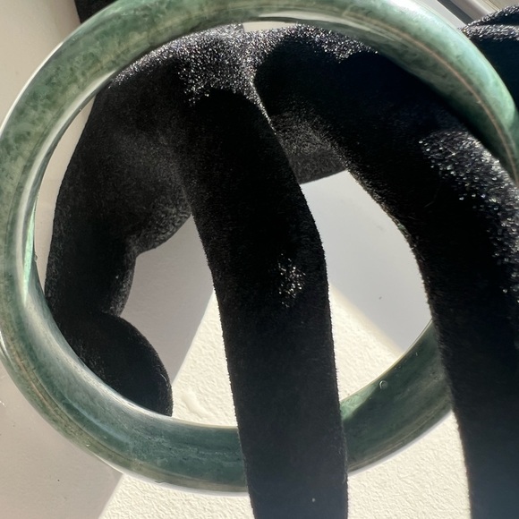 Olive green Jade bangle . - Picture 7 of 7